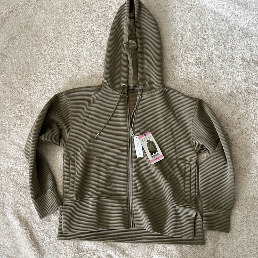 Ribbed jacket